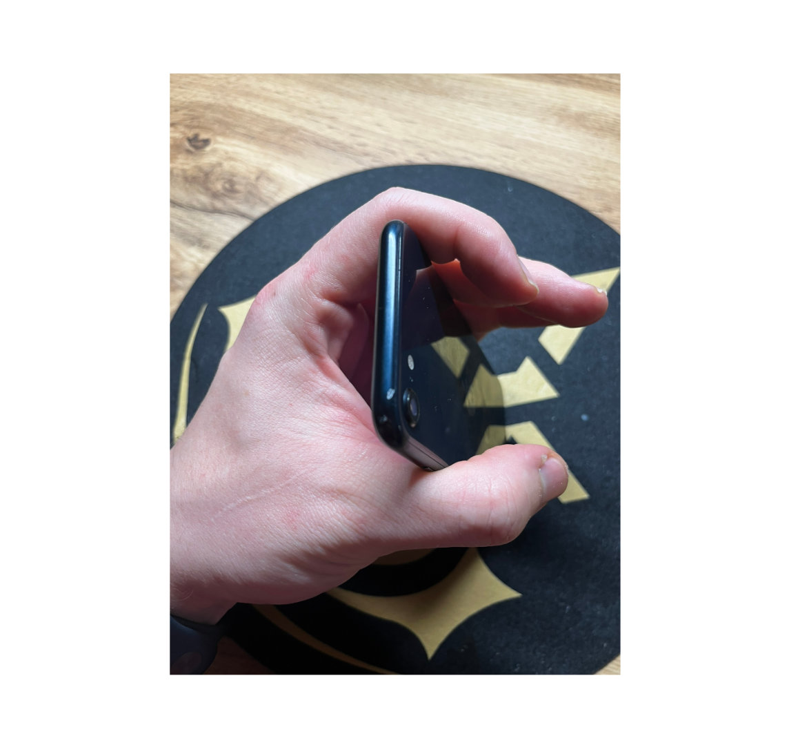 iPhpone SE 2022 - 64GB